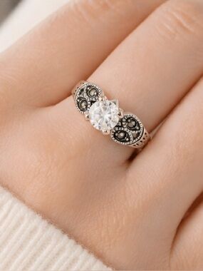 Vintage Style Marcasite and Round CZ Cut Stone
Ring EDCO Size 10